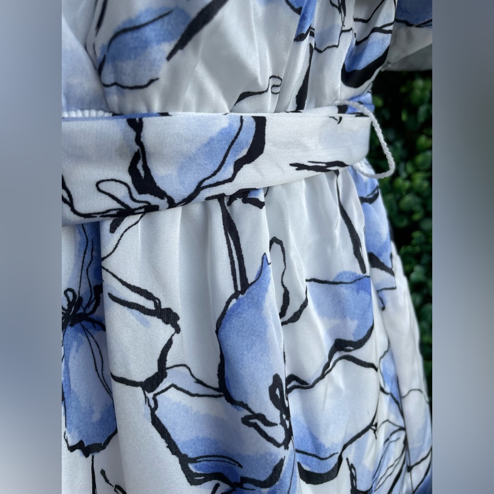 Lulus | True Masterpiece White Floral Print Satin Wide-Leg Jumpsuit - NWT - Picture 8 of 16